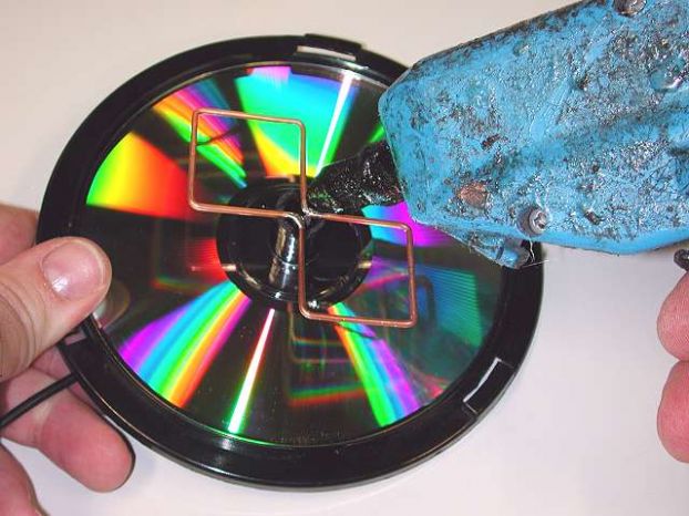 Изготовление Wi - Fi антенны из коробки CD-ROM